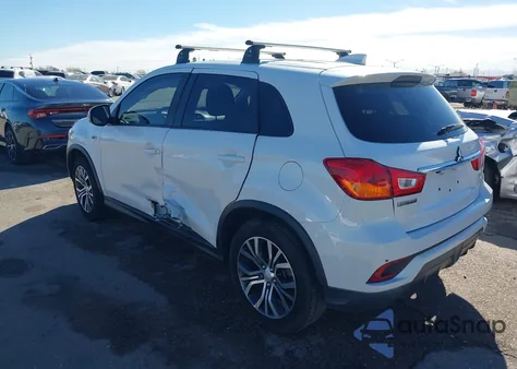 2018 Mitsubishi Outlander Sport 2.0 Es z USA, uszkodzony, nr VIN JA4AP3AU7JZ008879